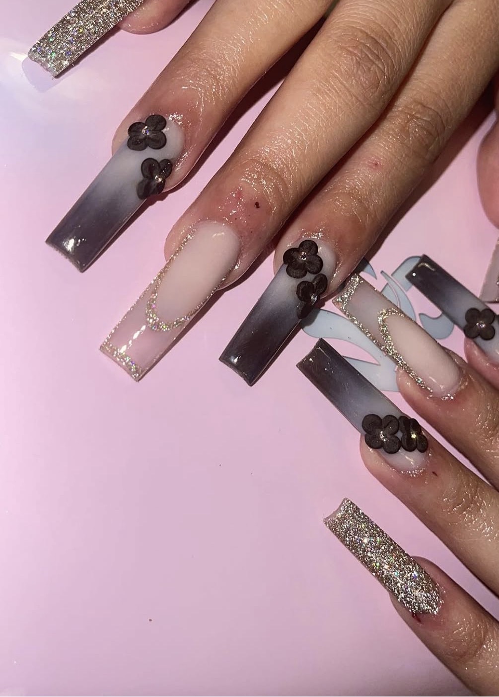 nail