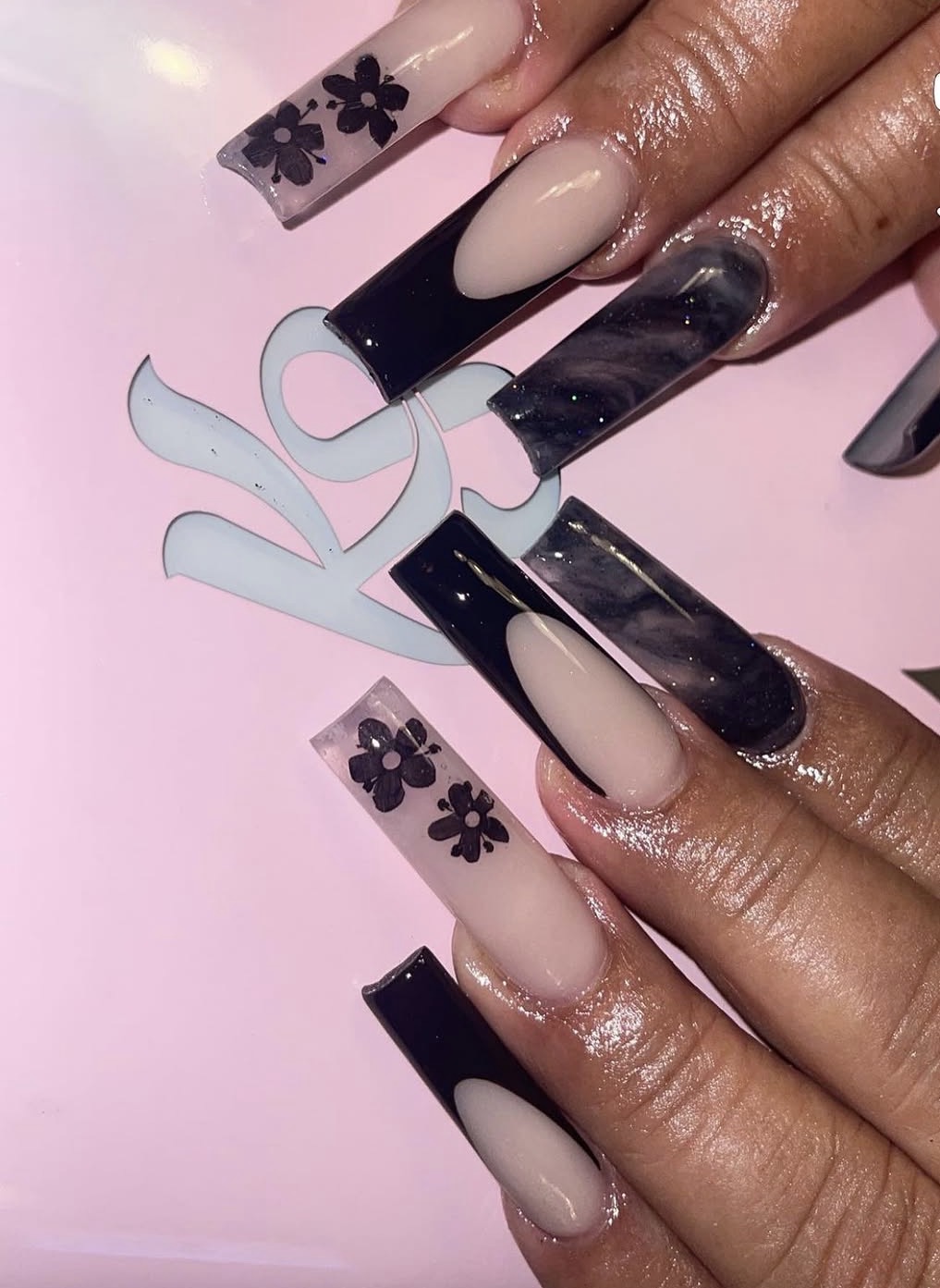 nail
