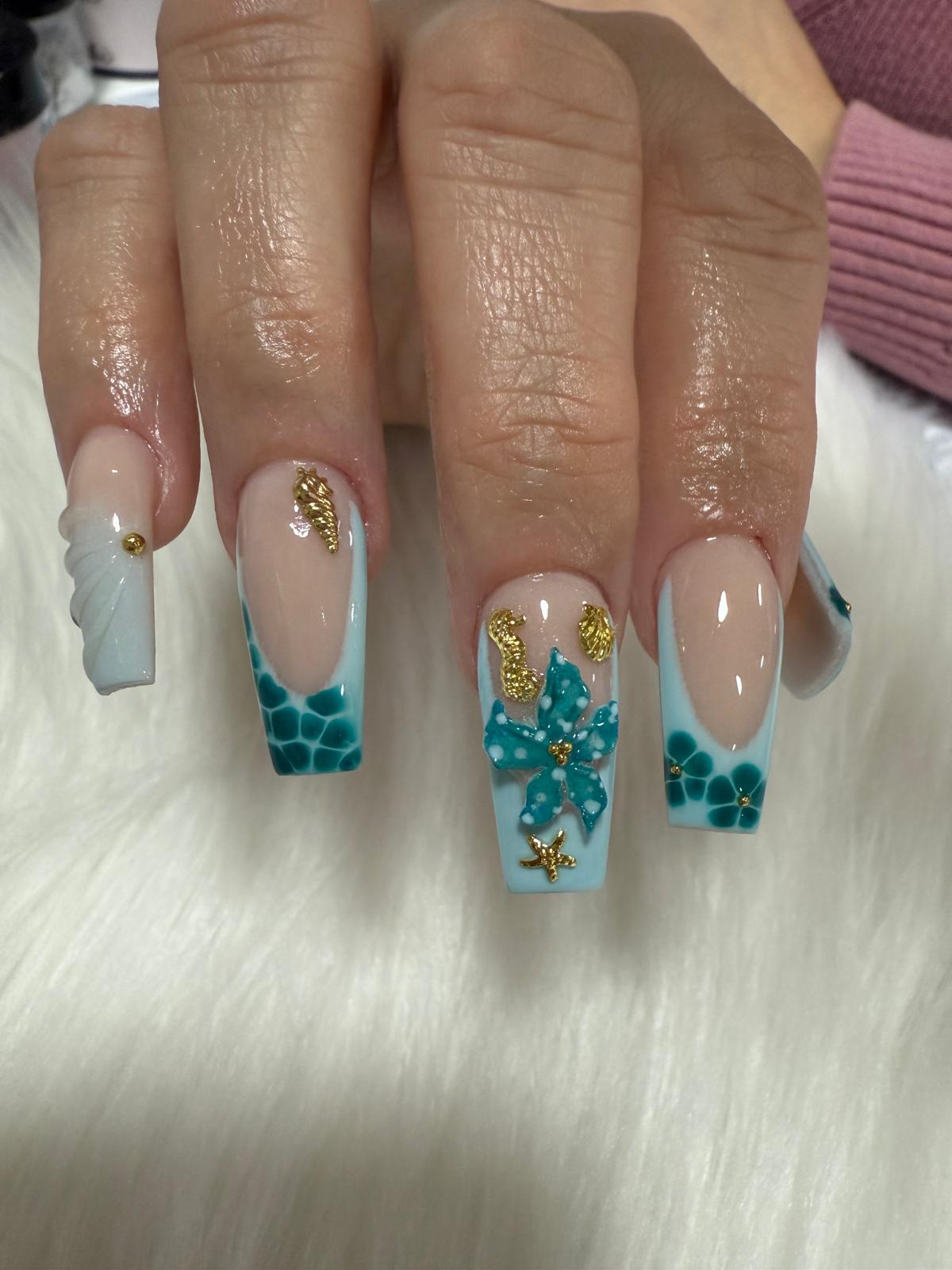 nail